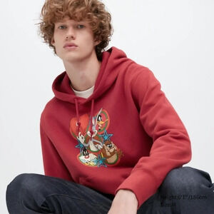 UNIQLO x LOONEY TUNES WB Long Sleeve Sweat Pullover Hoodie in Red‎